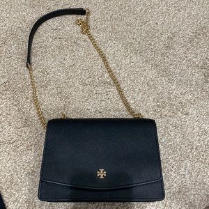 TORY BURCH BLACK AND GOLD PURSE